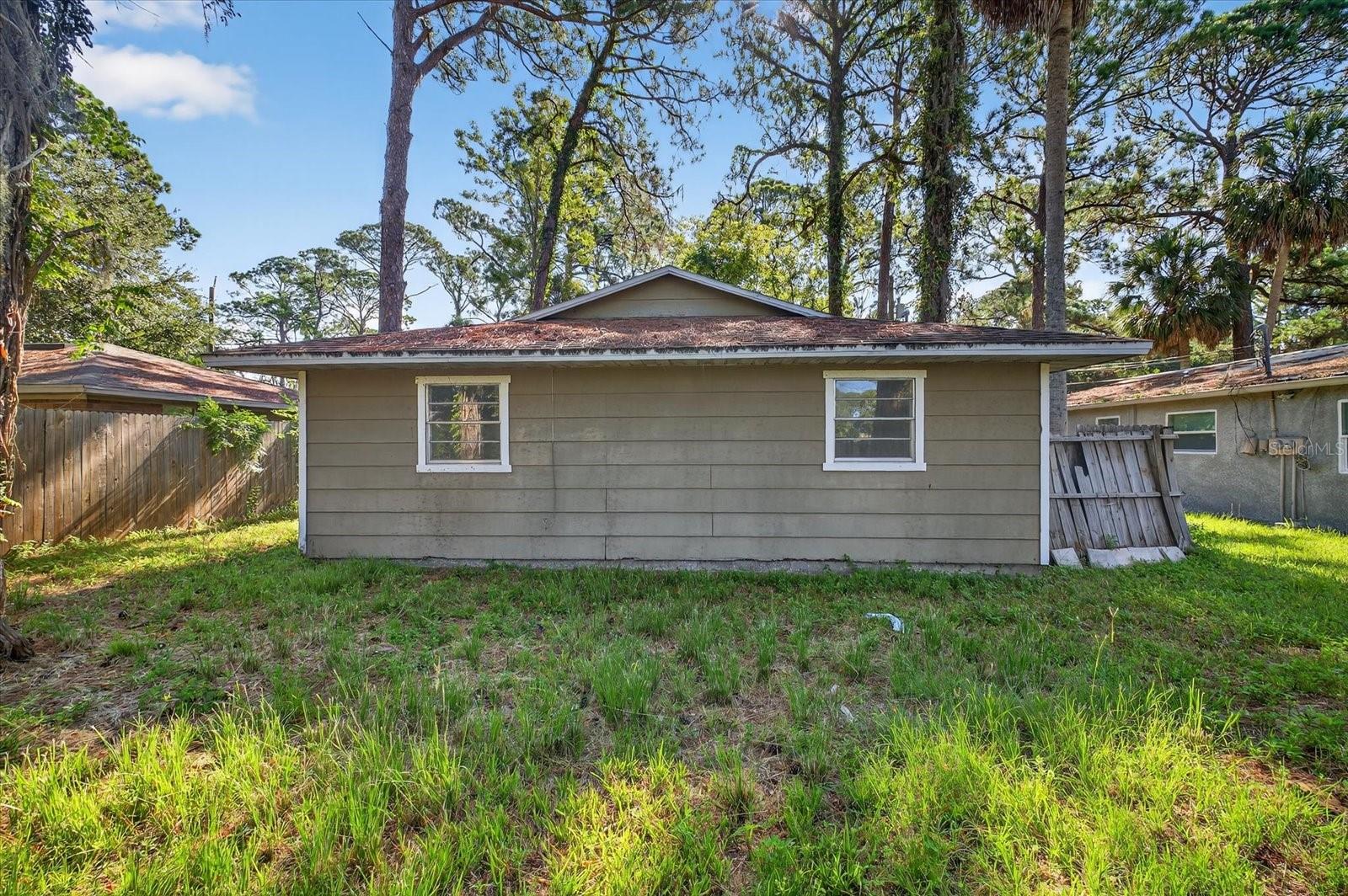 Image 7 of 20 For 7139 Pinewood Drive