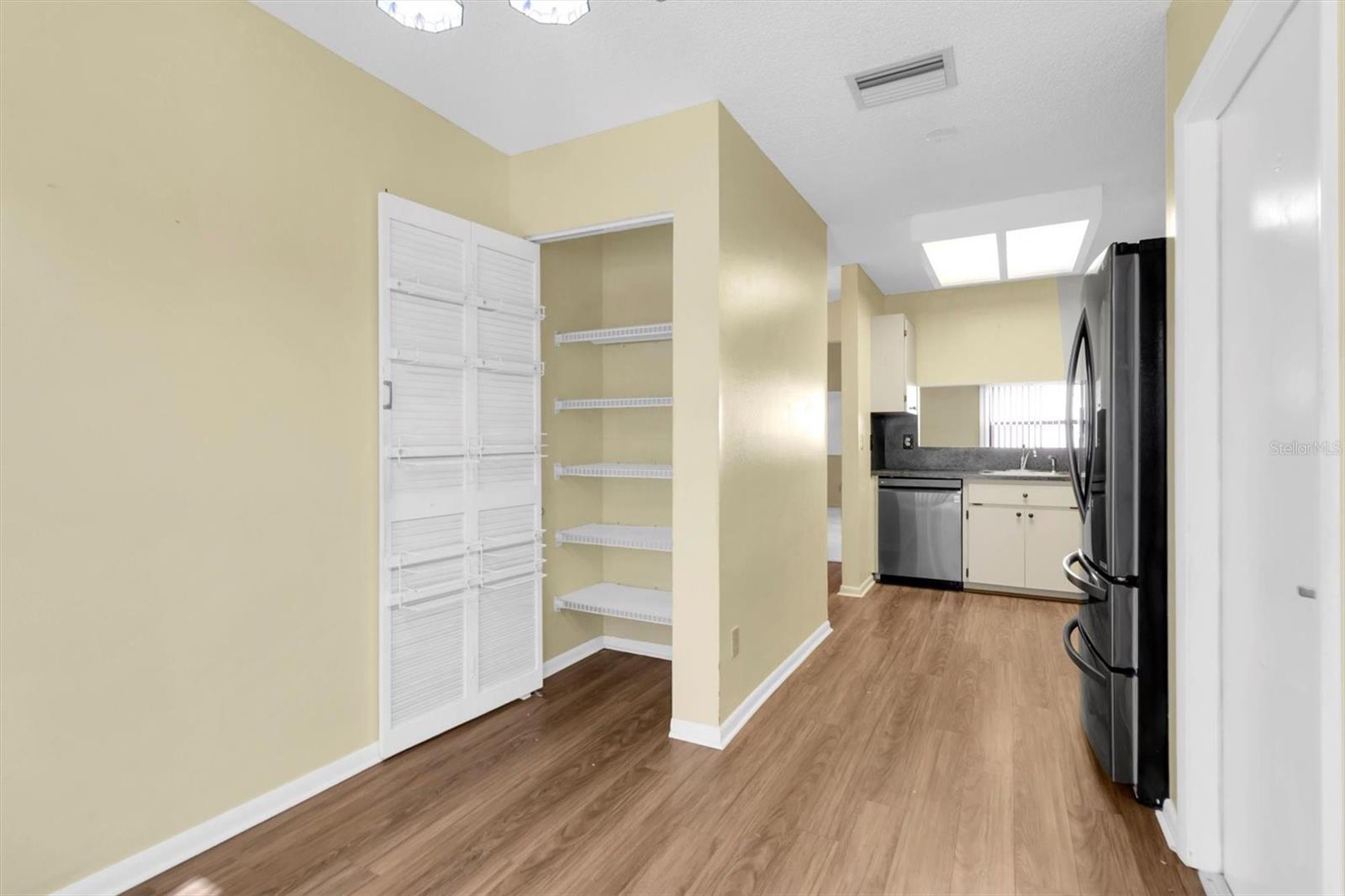 Image 9 of 31 For 11736 White Ash Drive