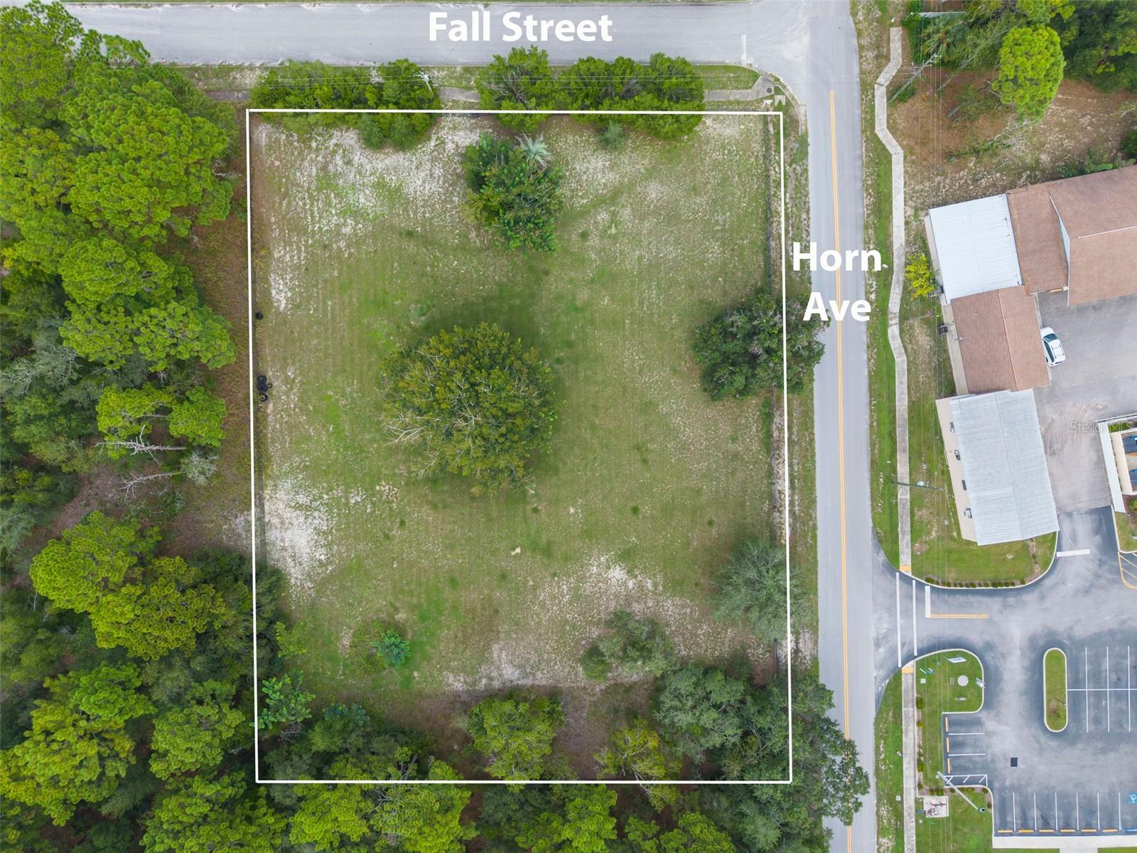 Image 2 of 15 For 15241 Horn Avenue