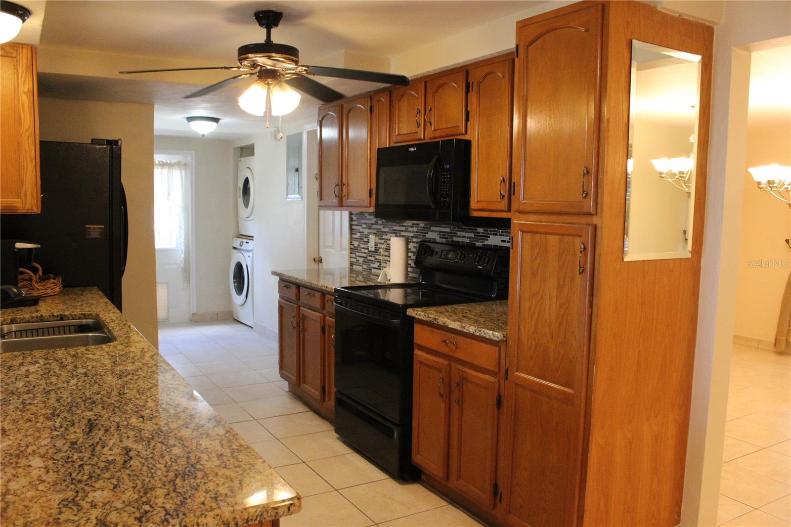 Listing photo id 10 for 5128 Dove Drive