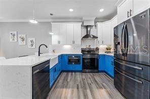 Image 12 of 31 For 111 Melville Avenue 4
