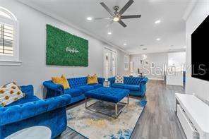 Image 6 of 31 For 111 Melville Avenue 4