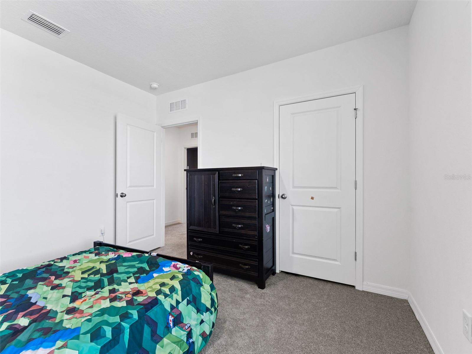 Image 19 of 40 For 17037 Blister Wing Drive