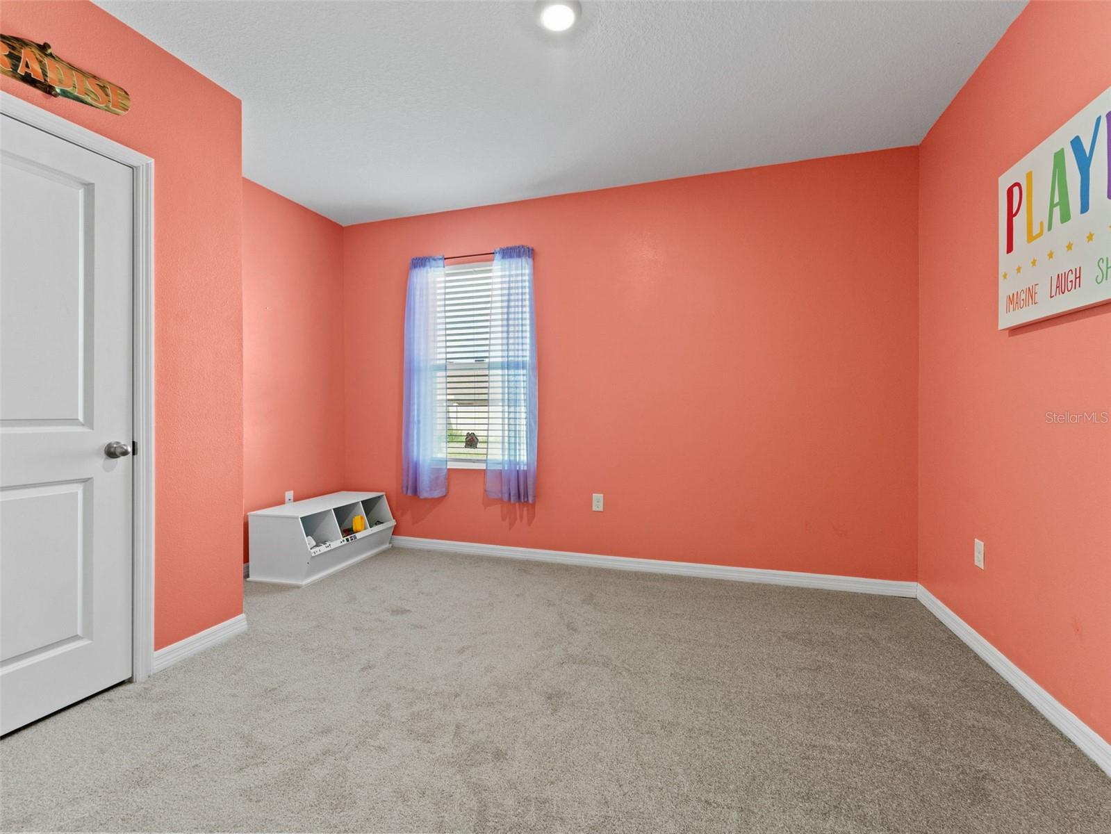 Image 23 of 40 For 17037 Blister Wing Drive