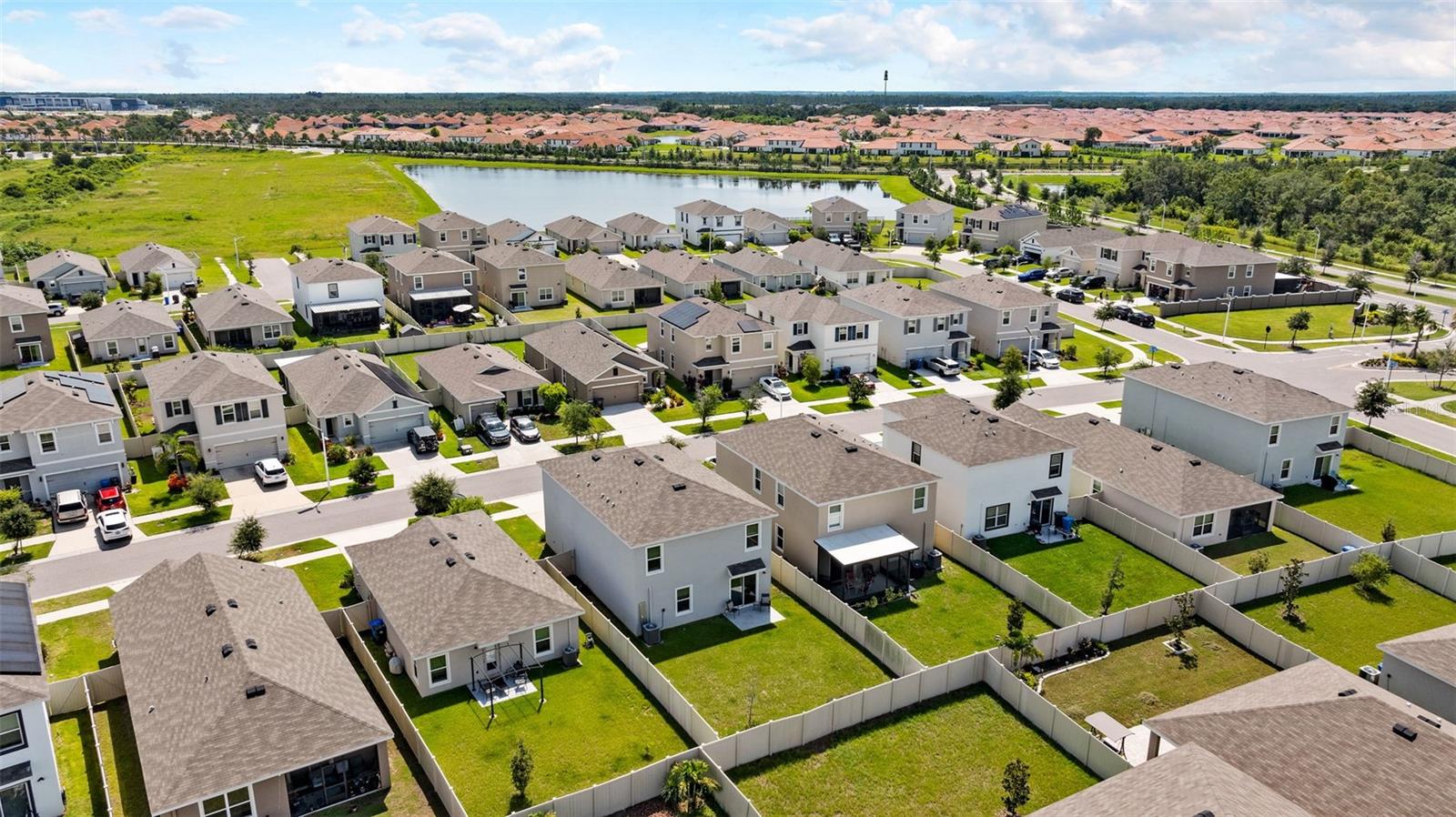 Image 36 of 40 For 17037 Blister Wing Drive