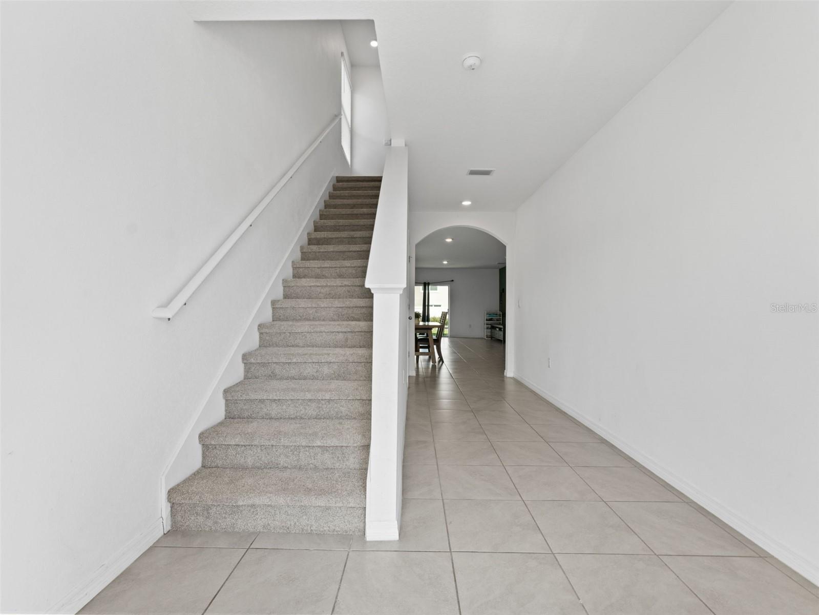 Image 4 of 40 For 17037 Blister Wing Drive