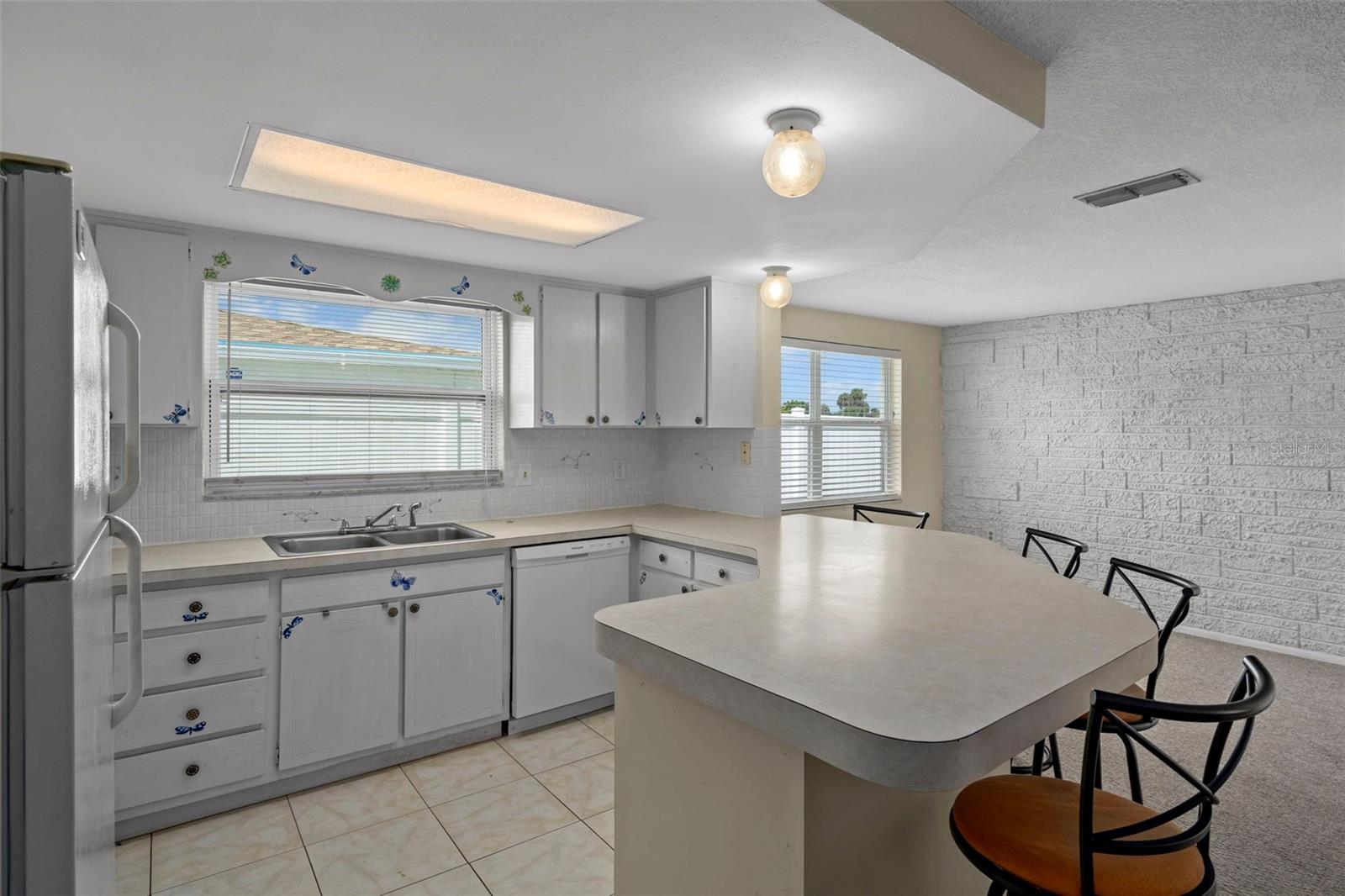 Image 21 of 48 For 7403 Populus Drive