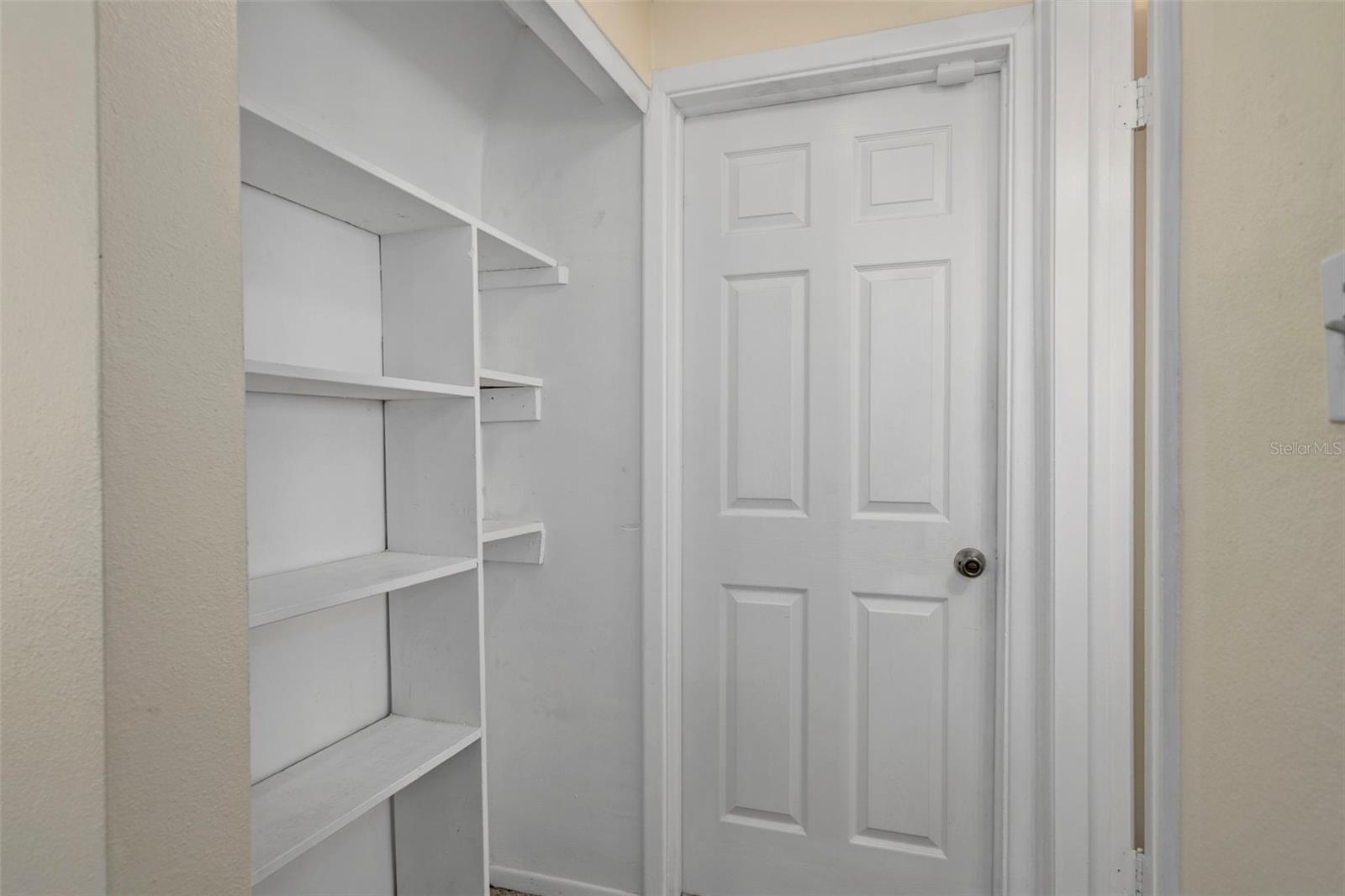 Image 25 of 48 For 7403 Populus Drive