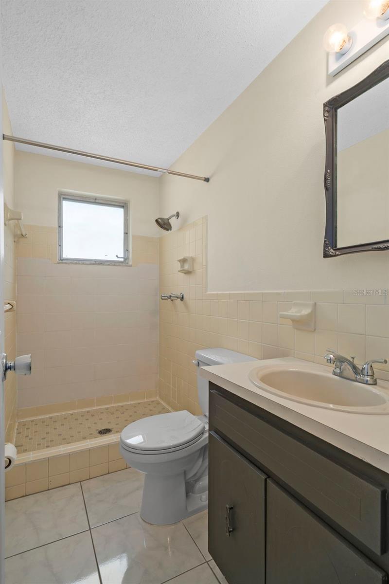Image 26 of 48 For 7403 Populus Drive