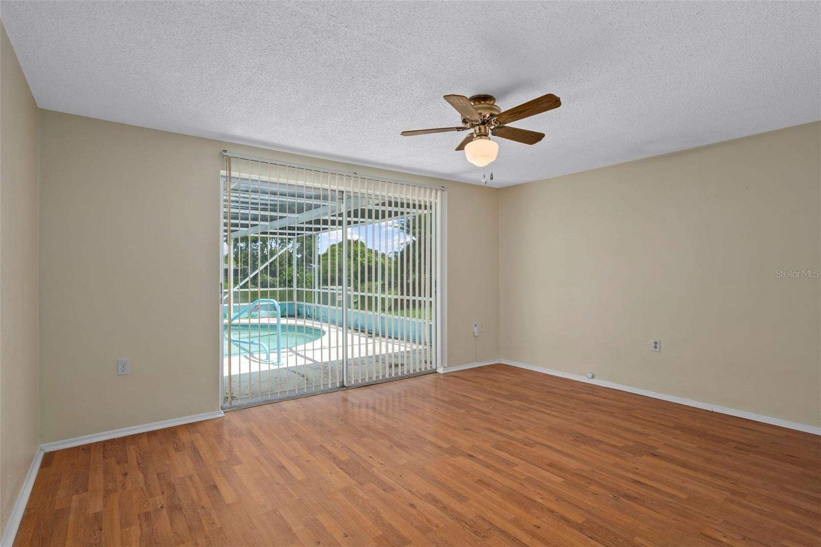 Image 27 of 48 For 7403 Populus Drive