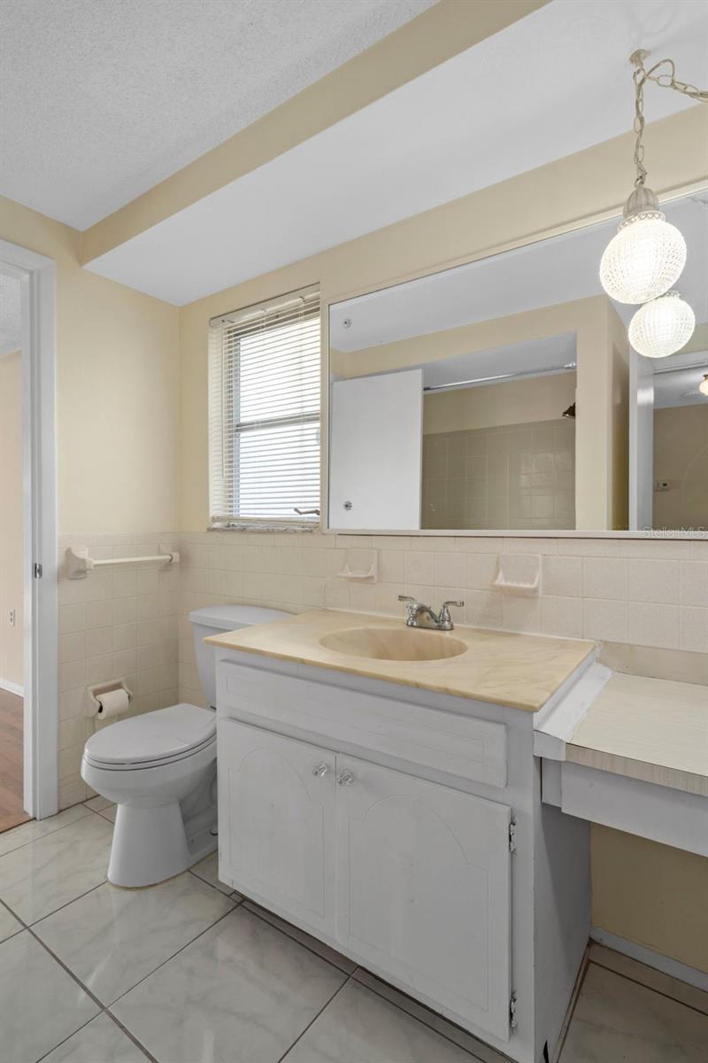 Image 33 of 48 For 7403 Populus Drive