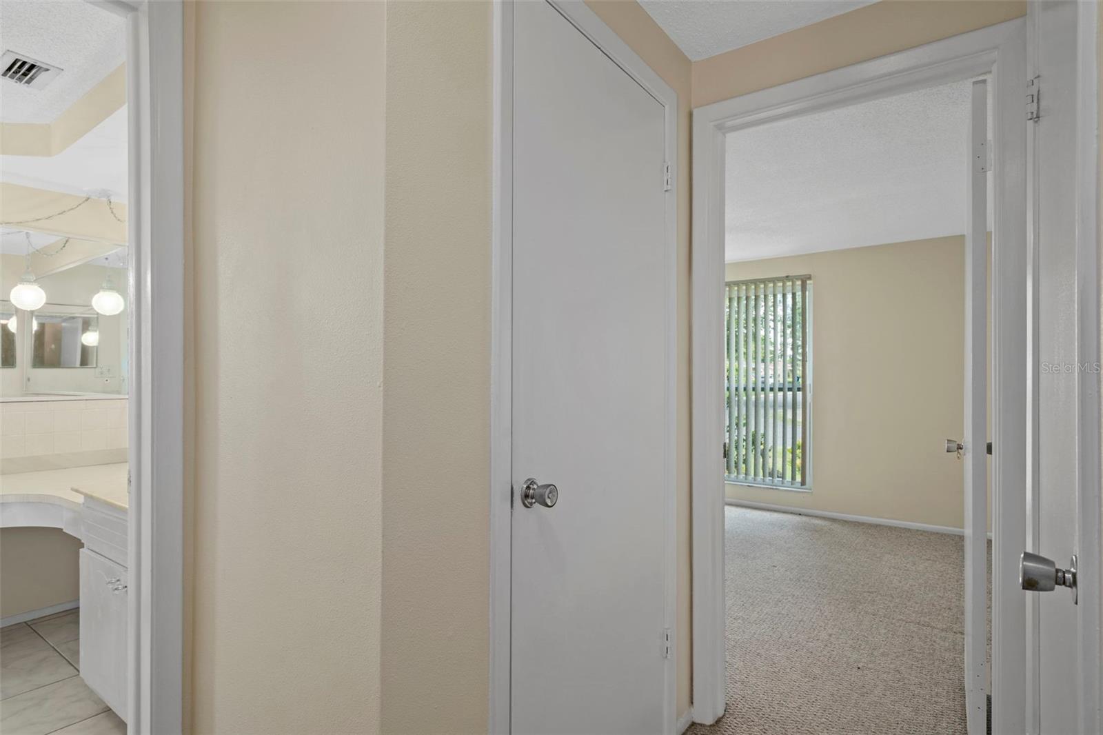 Image 36 of 48 For 7403 Populus Drive