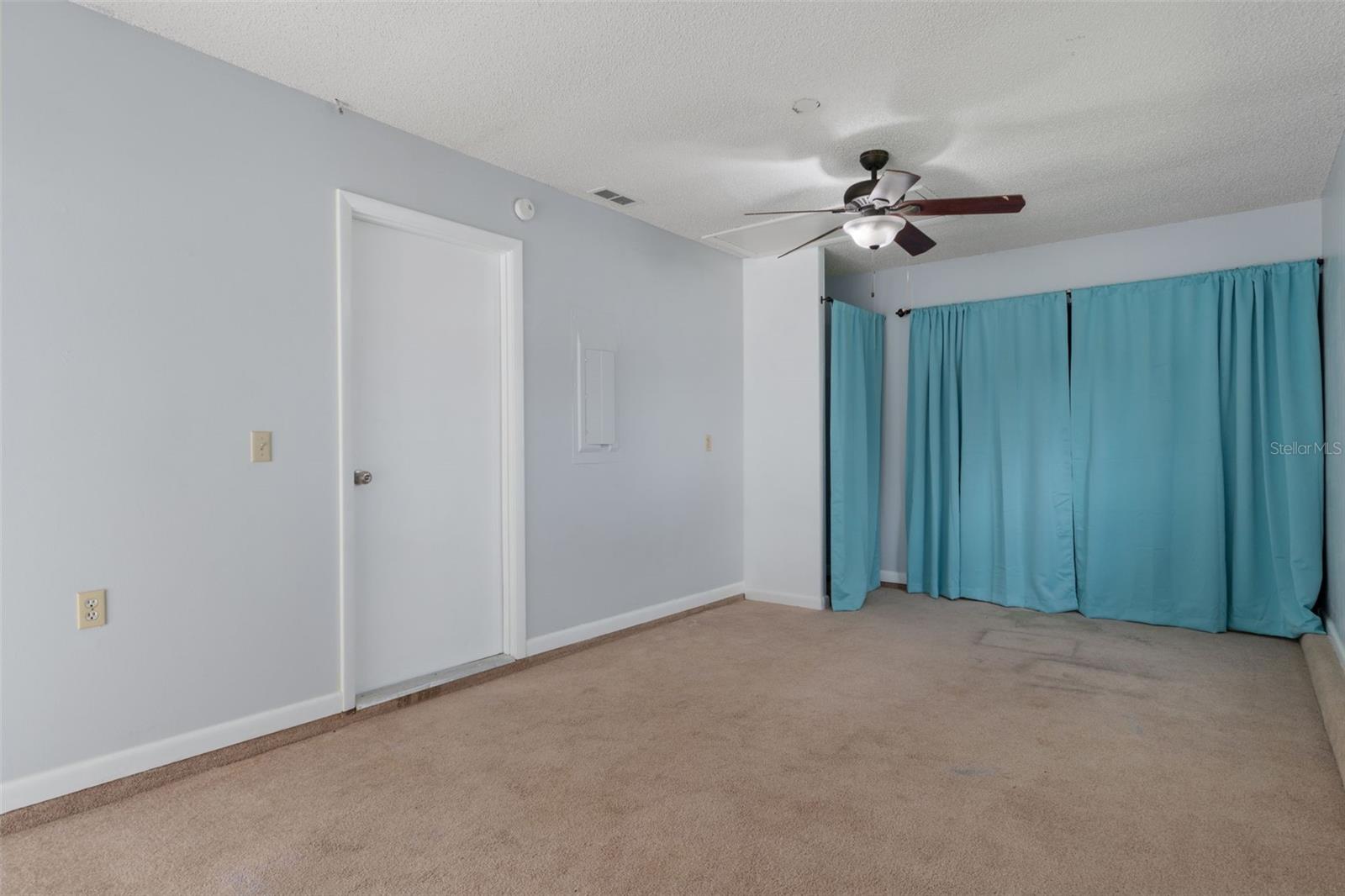 Image 11 of 34 For 21557 Peach Blossom Street