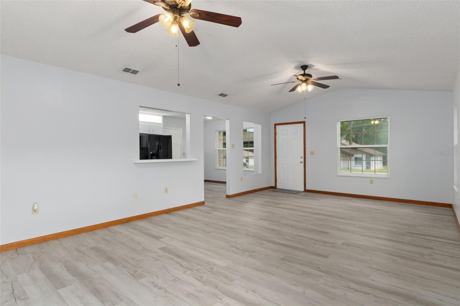 Image 16 of 34 For 21557 Peach Blossom Street