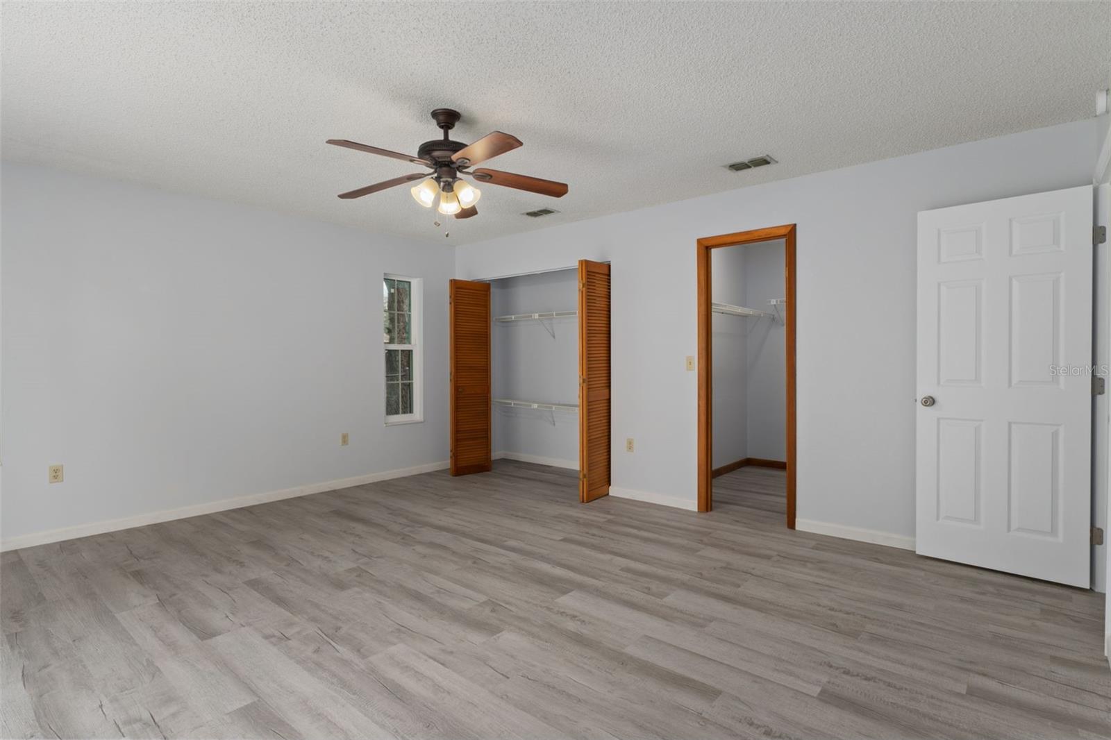 Image 28 of 34 For 21557 Peach Blossom Street