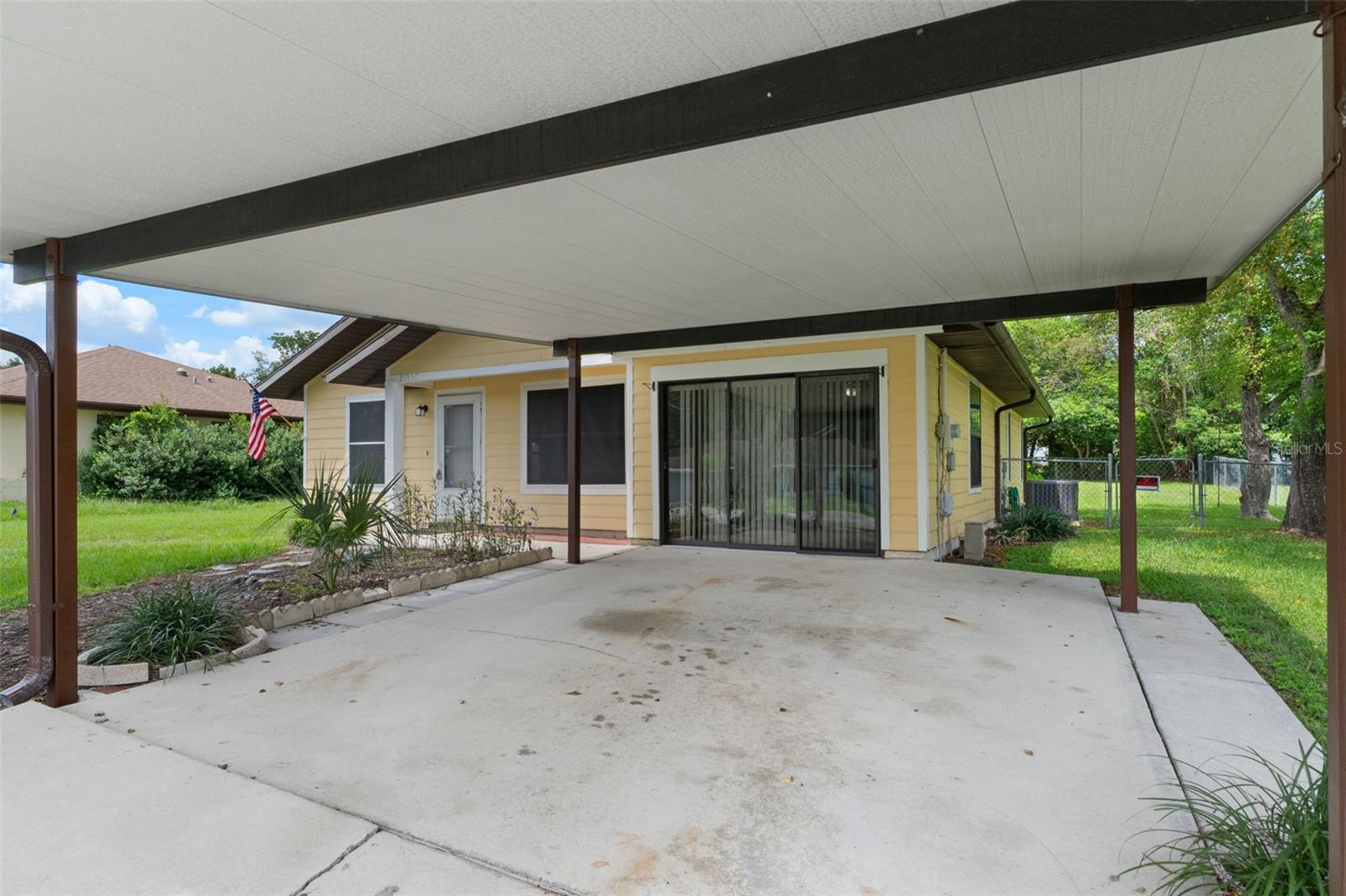 Image 3 of 34 For 21557 Peach Blossom Street