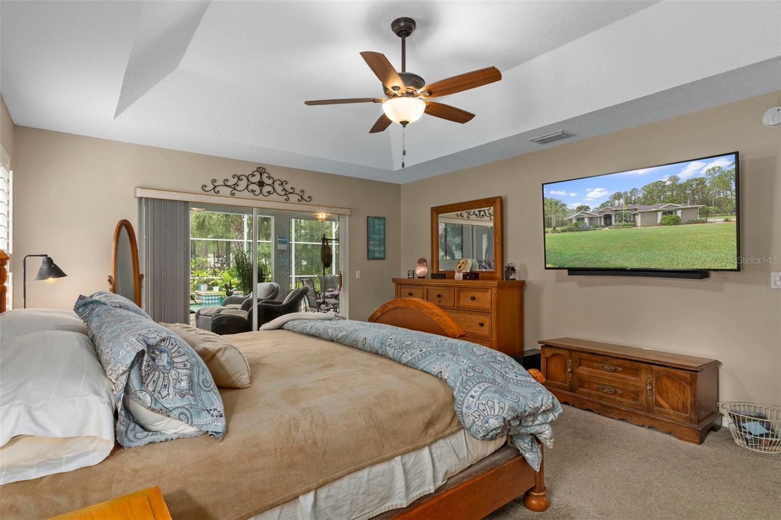 Listing photo id 18 for 5352 Mock Orange Drive