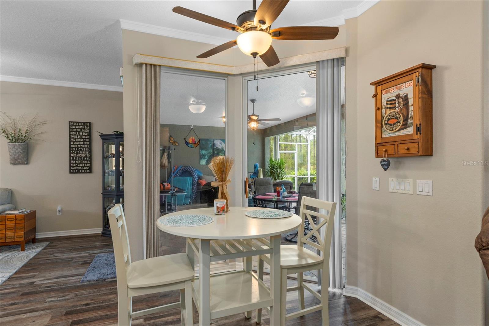 Listing photo id 20 for 5352 Mock Orange Drive
