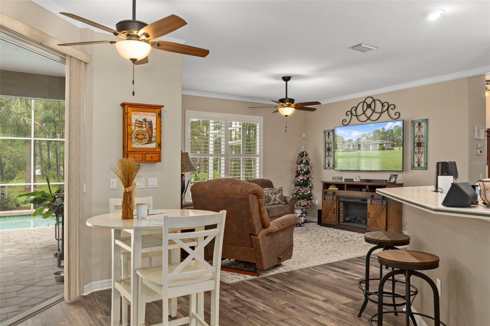 Listing photo id 21 for 5352 Mock Orange Drive