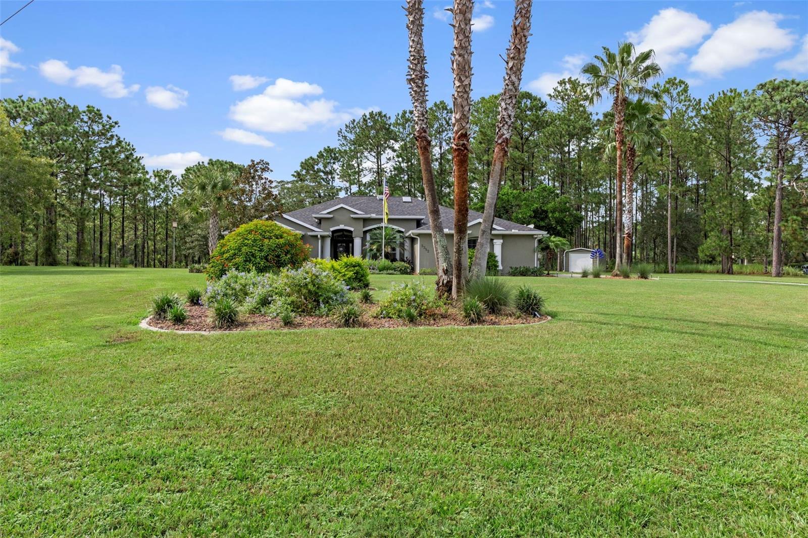 Listing photo id 1 for 5352 Mock Orange Drive
