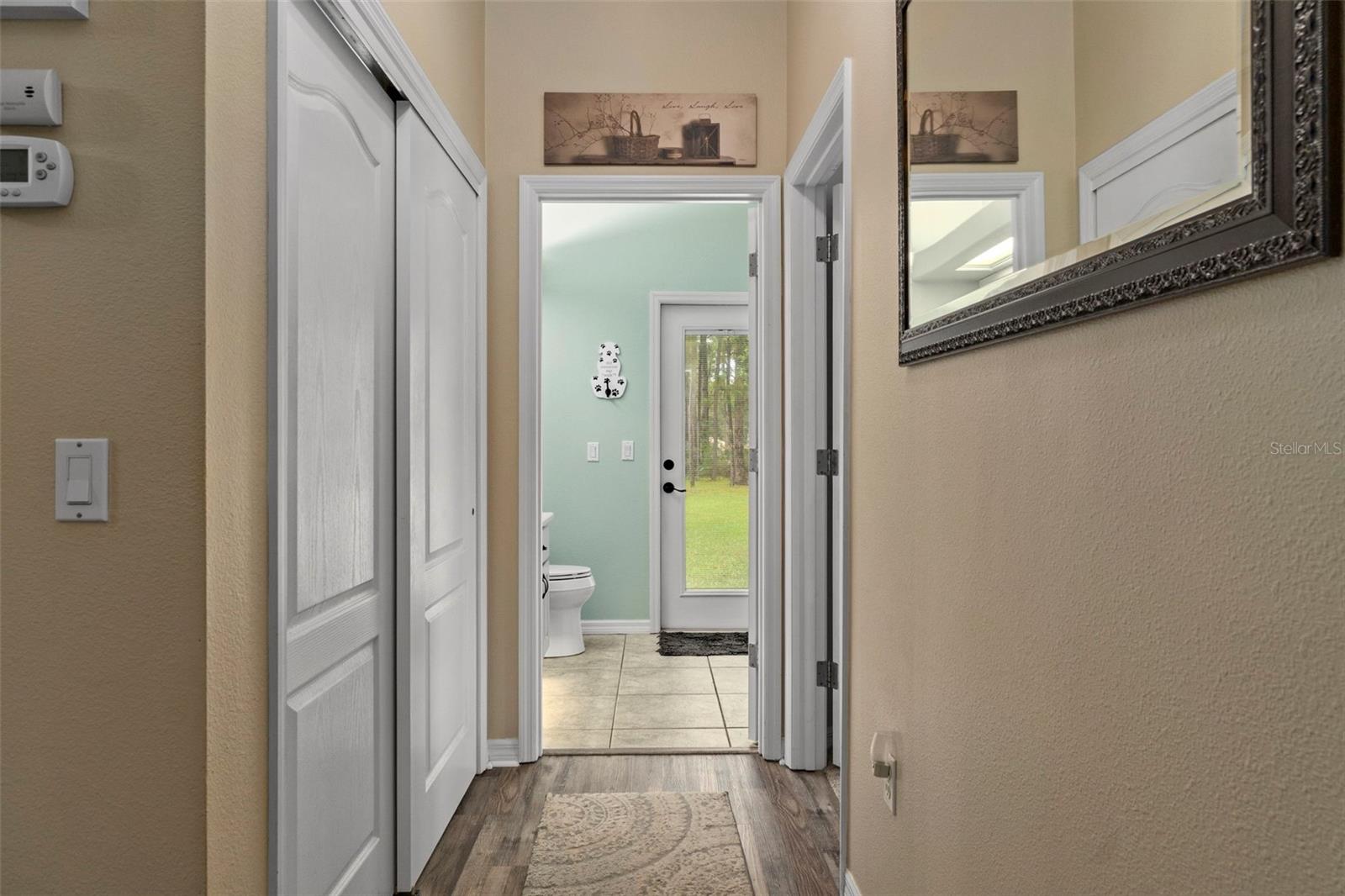 Listing photo id 30 for 5352 Mock Orange Drive