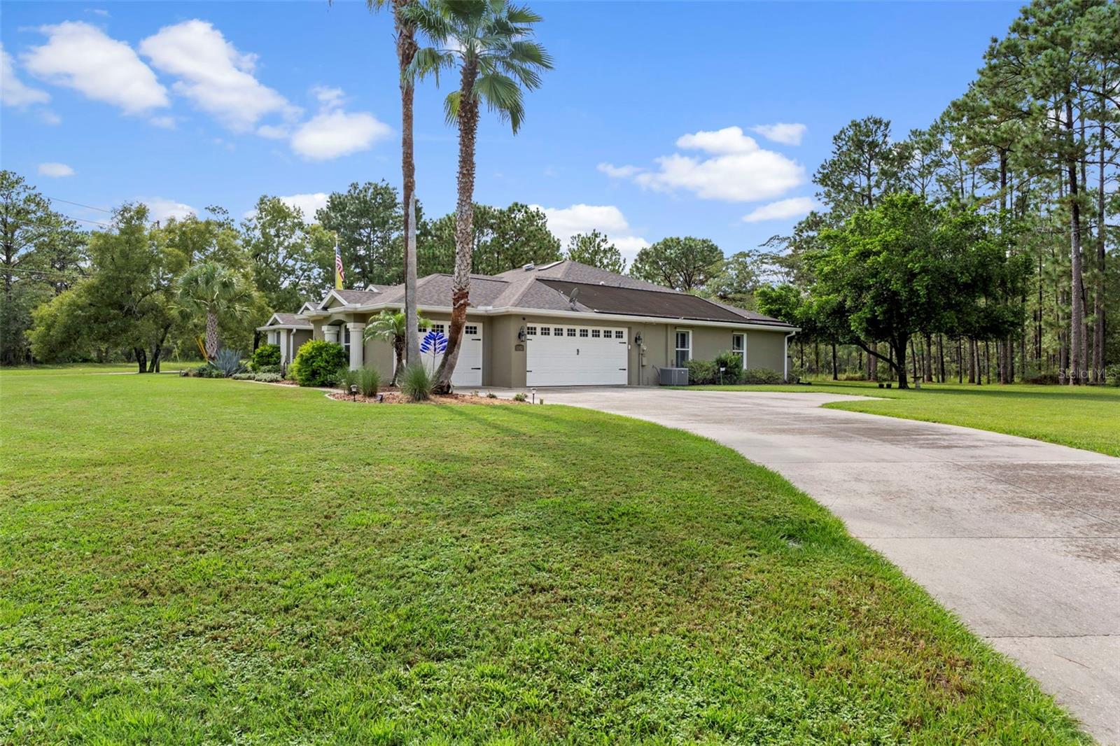 Listing photo id 56 for 5352 Mock Orange Drive