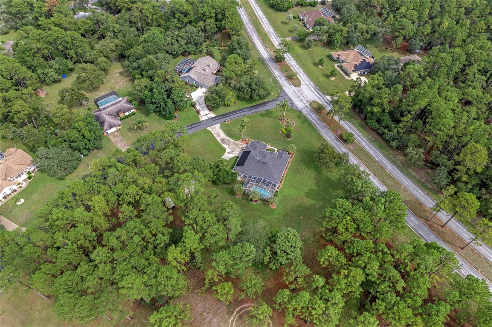 Listing photo id 58 for 5352 Mock Orange Drive