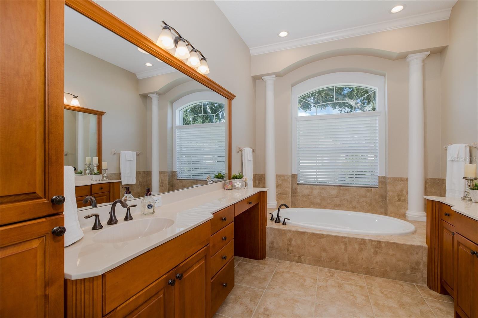 Listing photo id 25 for 1444 El Pardo Drive