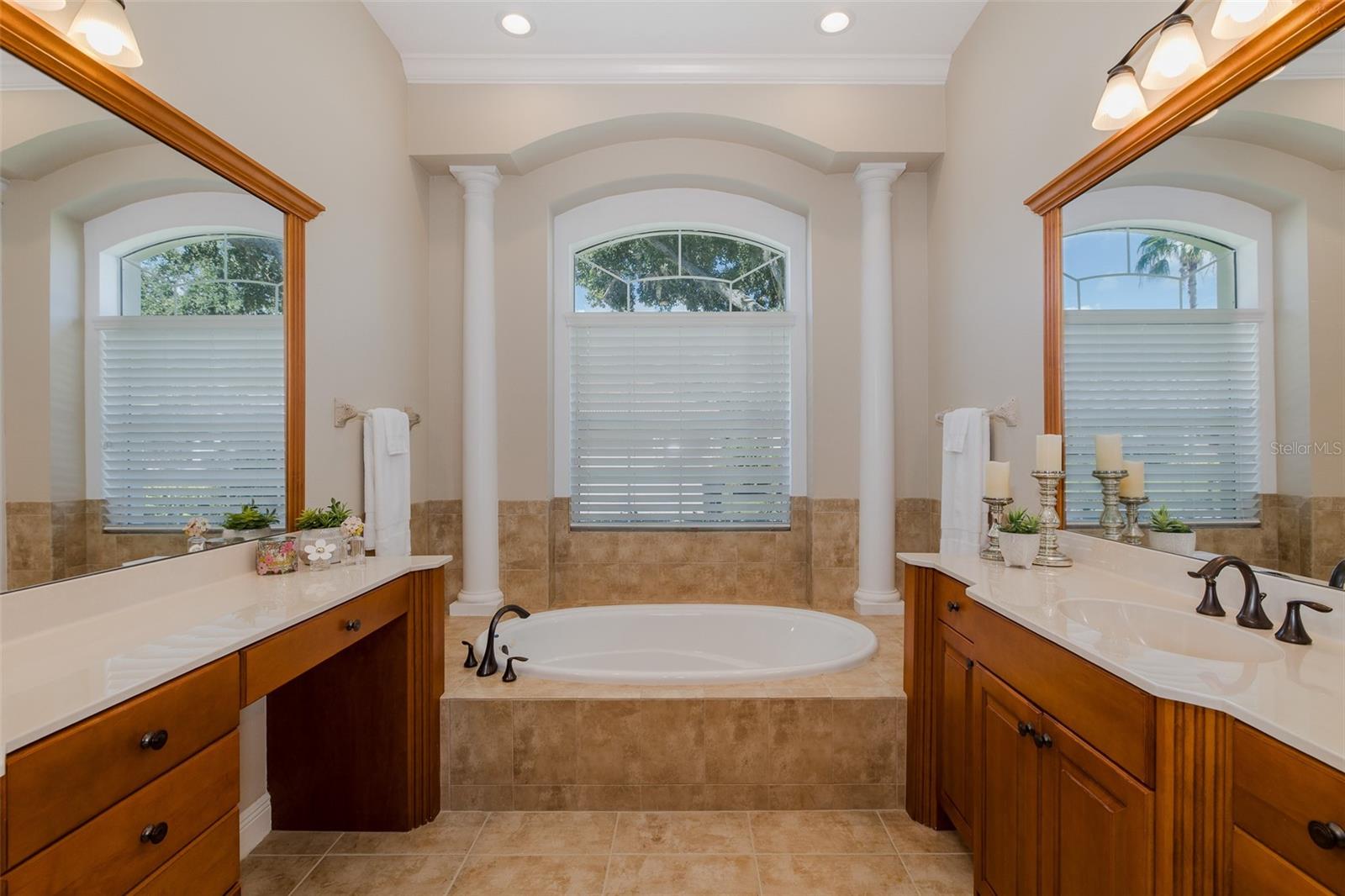 Listing photo id 26 for 1444 El Pardo Drive