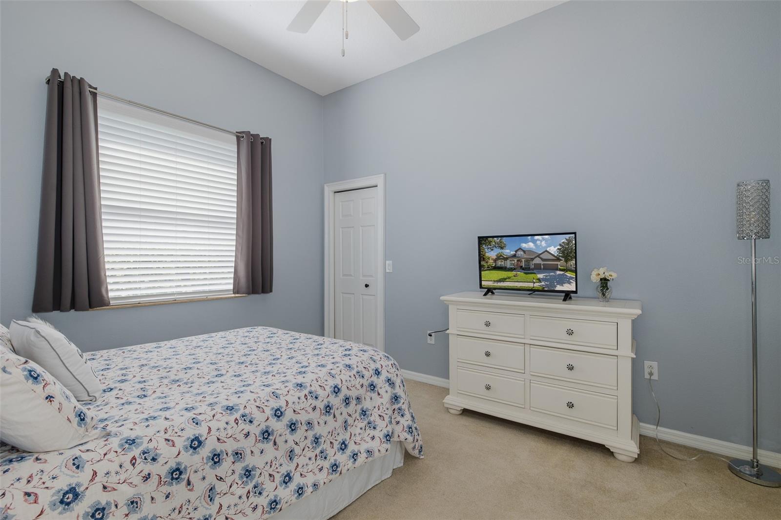 Listing photo id 30 for 1444 El Pardo Drive