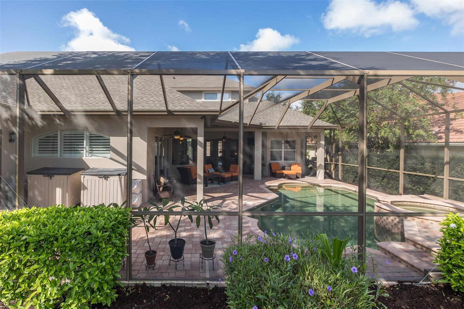 Listing photo id 70 for 1444 El Pardo Drive