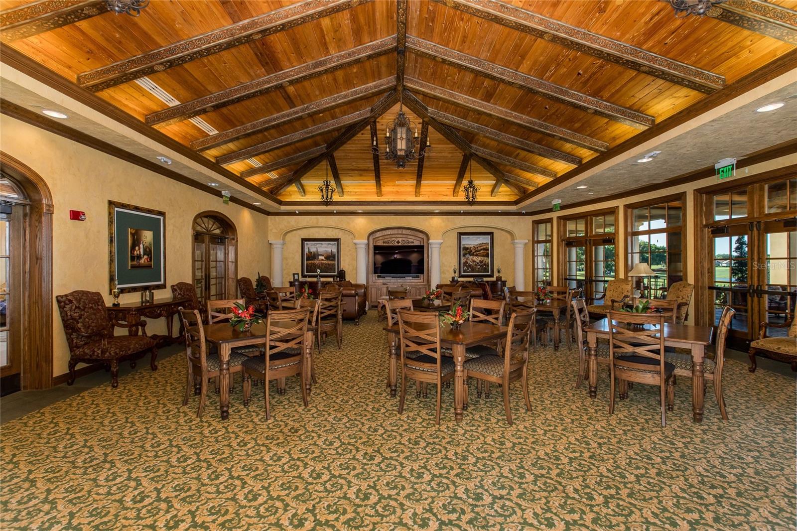 Listing photo id 97 for 1444 El Pardo Drive