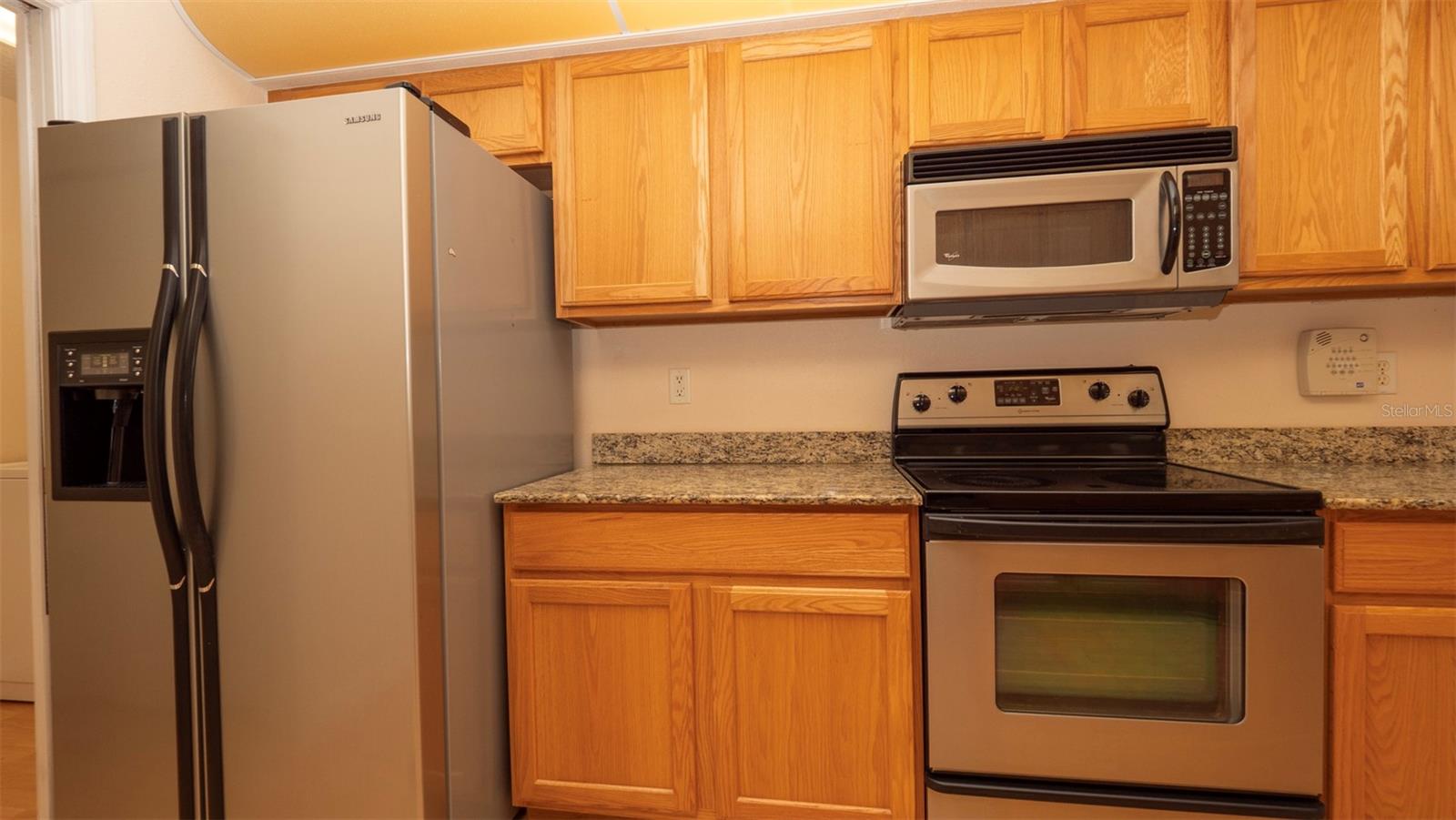 Listing photo id 12 for 10295 Dotted Wren Avenue
