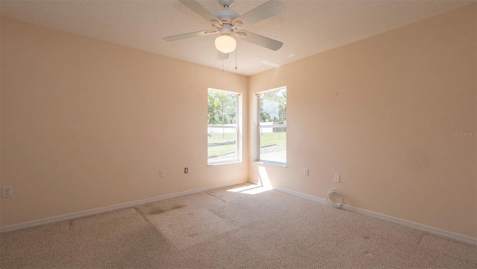 Listing photo id 23 for 10295 Dotted Wren Avenue