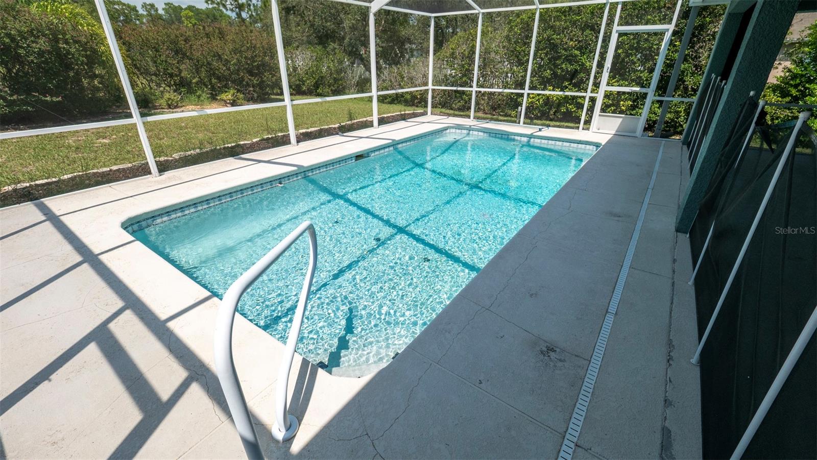 Listing photo id 30 for 10295 Dotted Wren Avenue