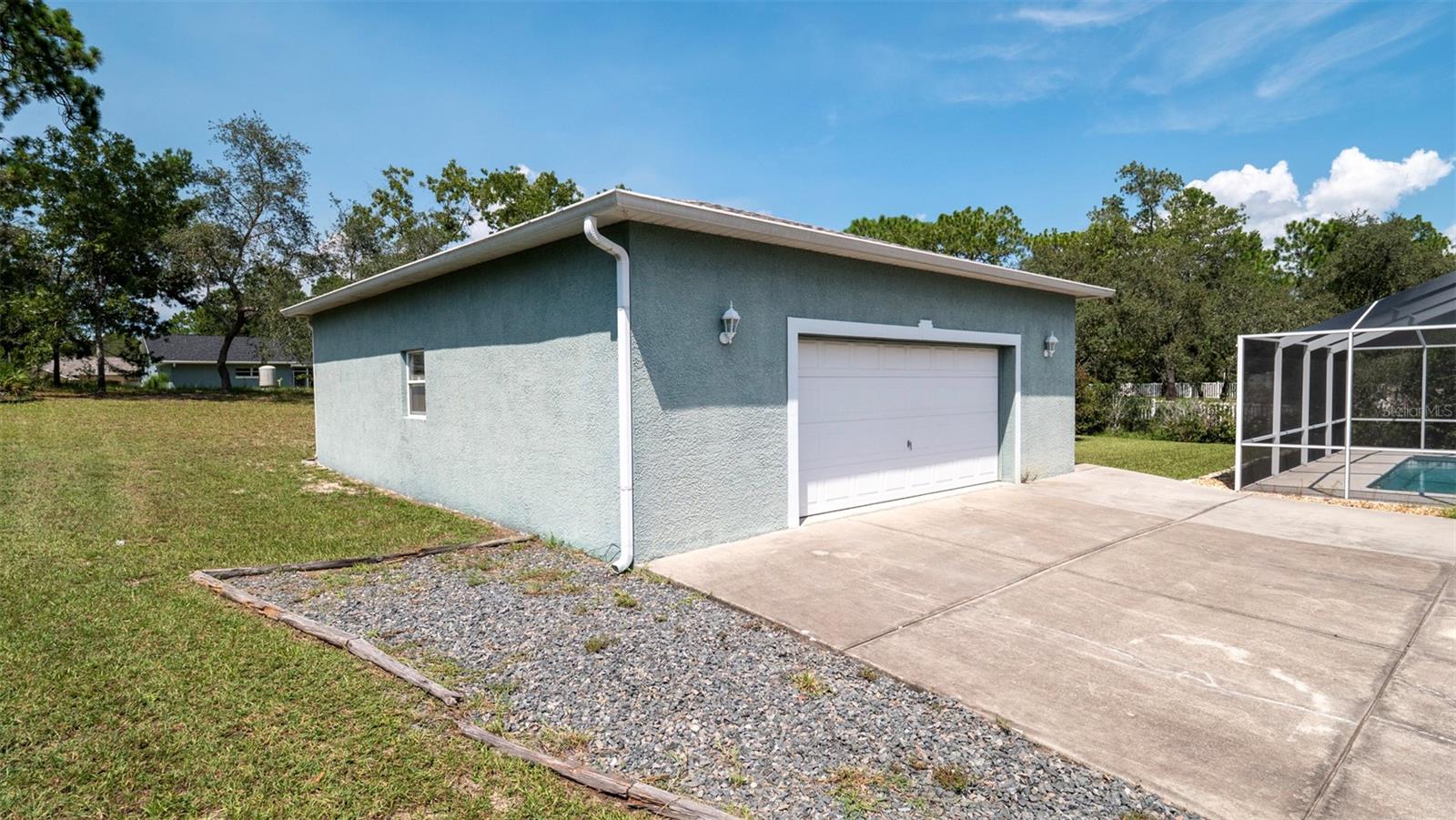 Listing photo id 32 for 10295 Dotted Wren Avenue