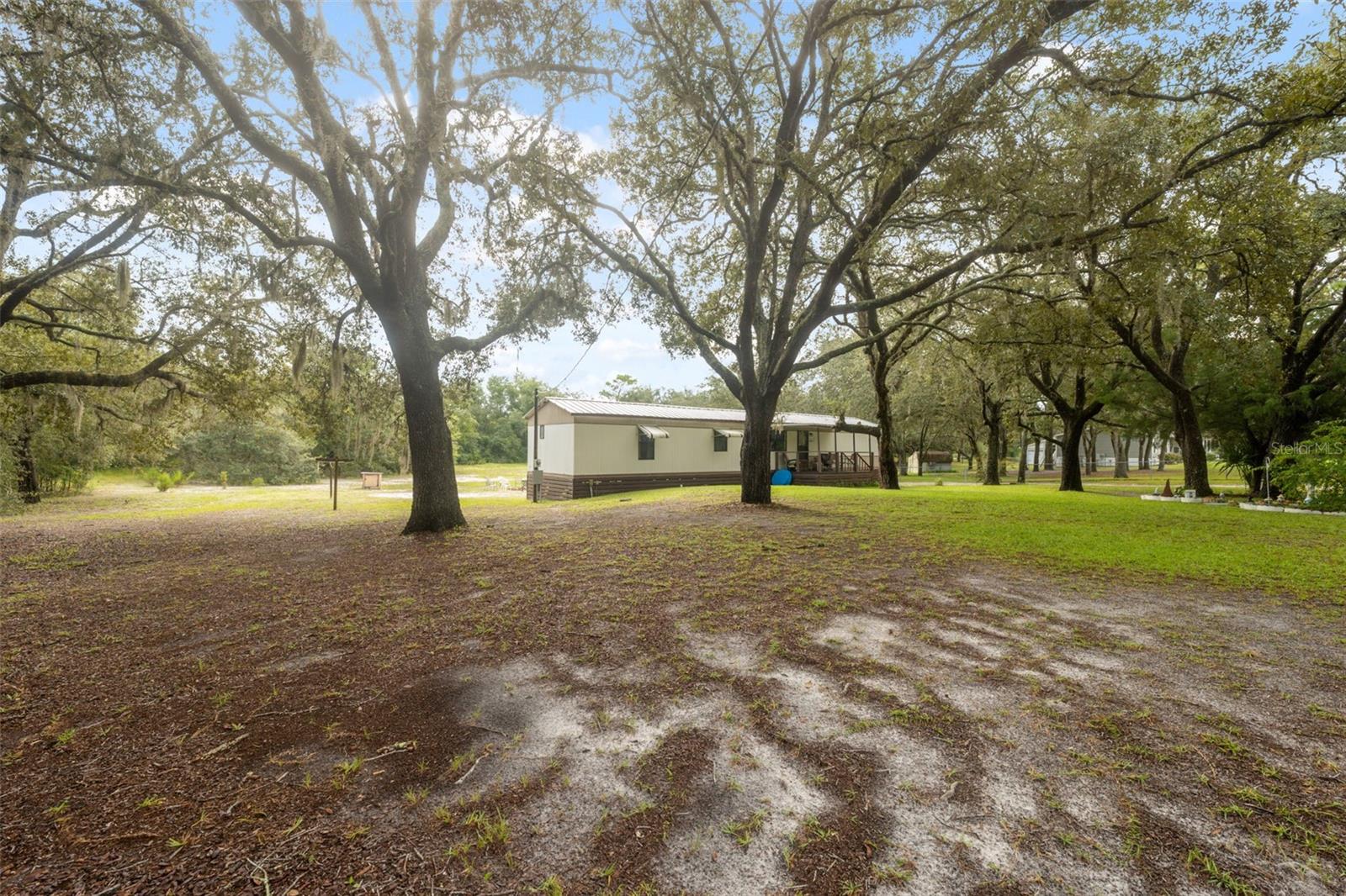 Listing photo id 1 for 8364 Normandy Drive