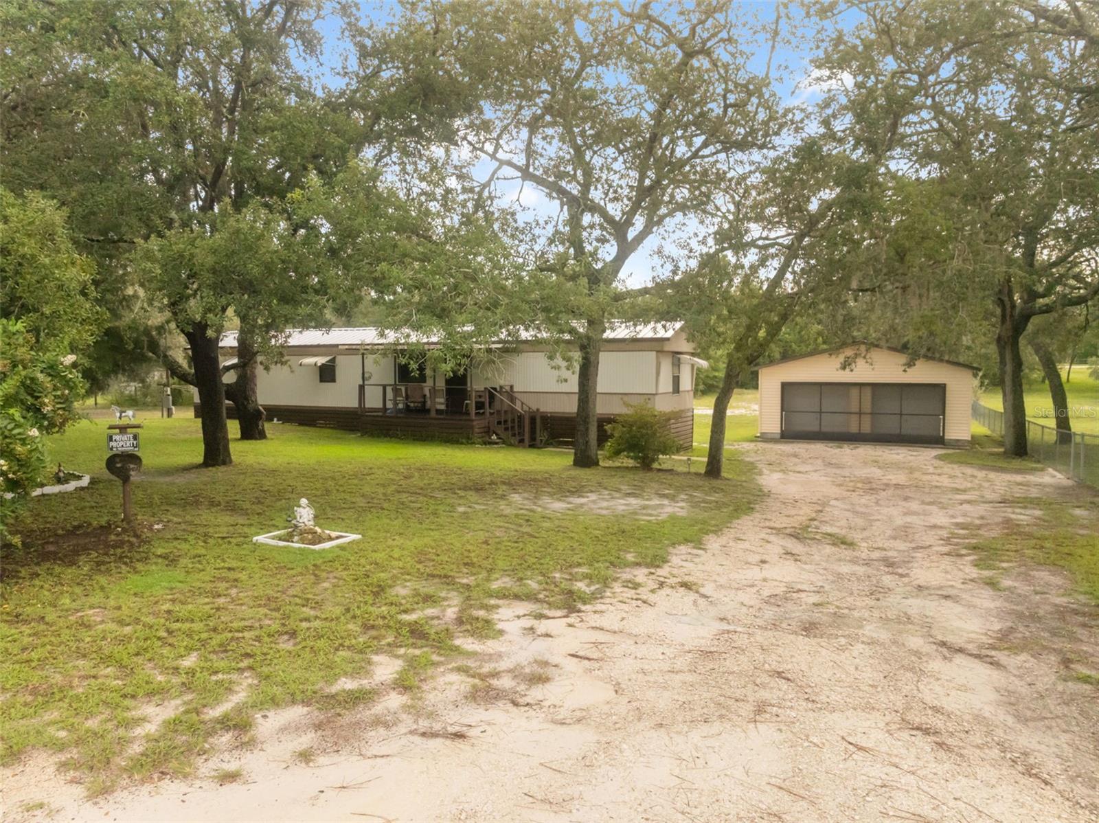 Listing photo id 42 for 8364 Normandy Drive