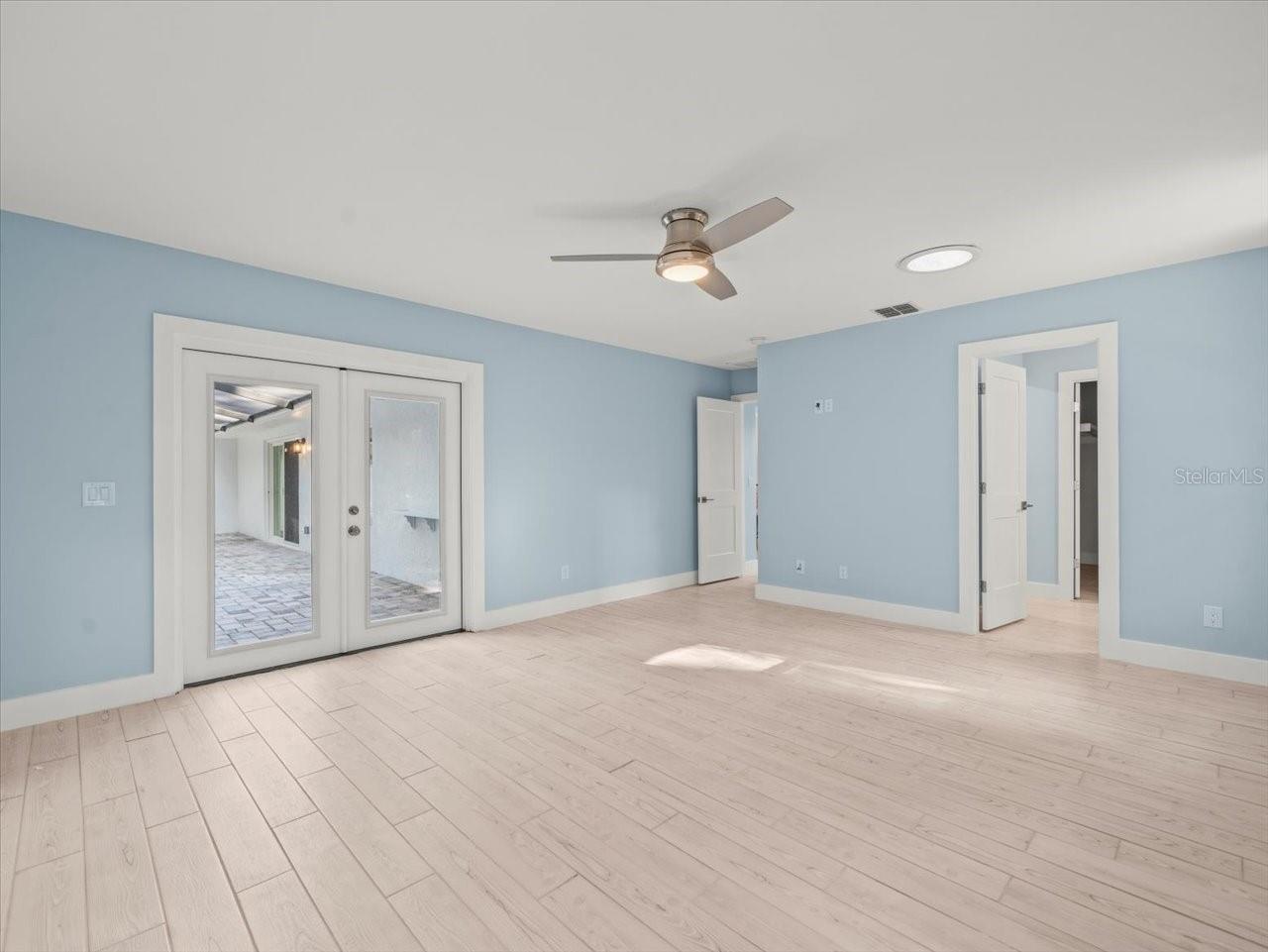 Image 20 of 56 For 11815 Waterway Drive