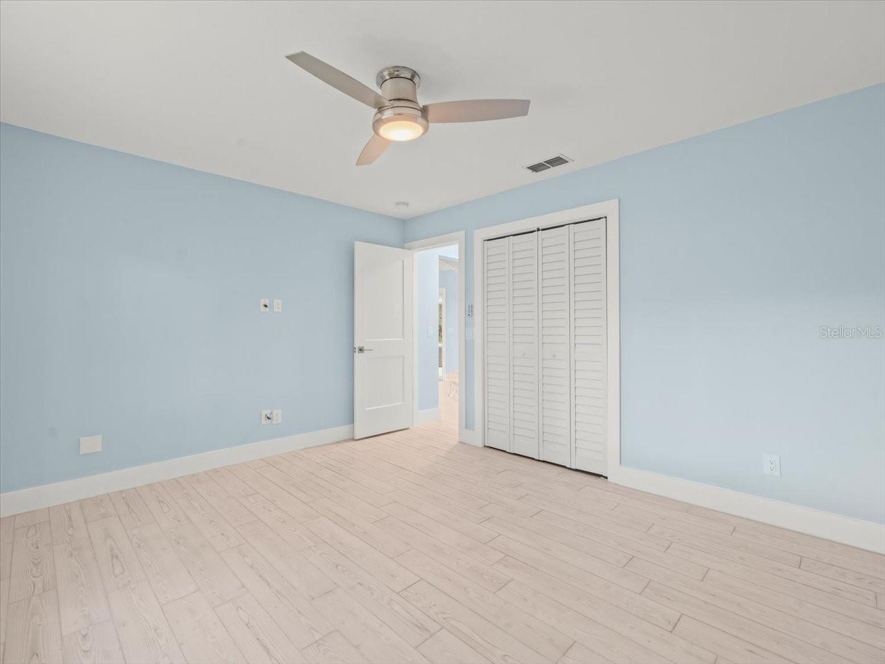 Image 29 of 56 For 11815 Waterway Drive