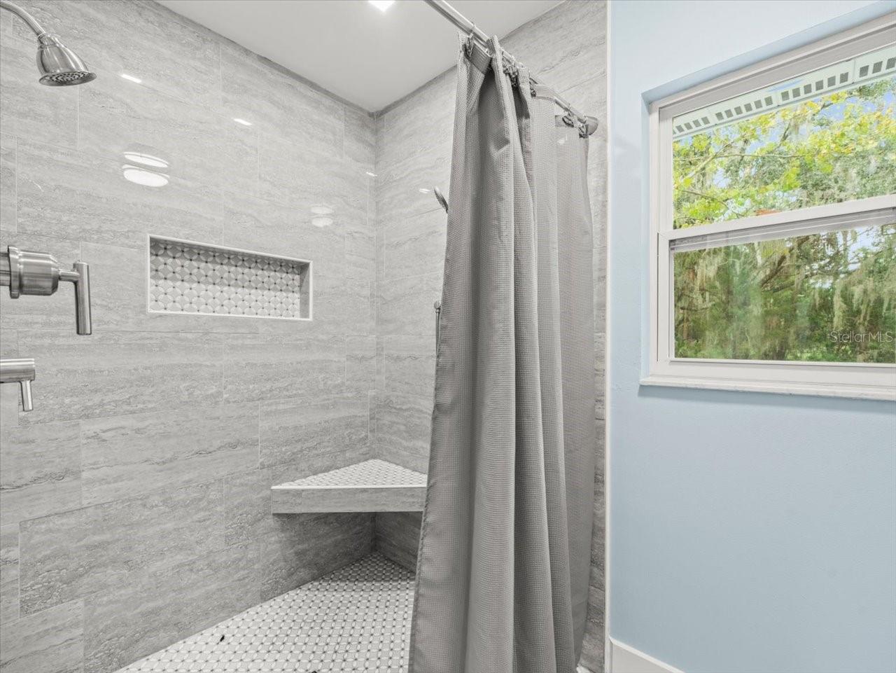 Image 31 of 56 For 11815 Waterway Drive