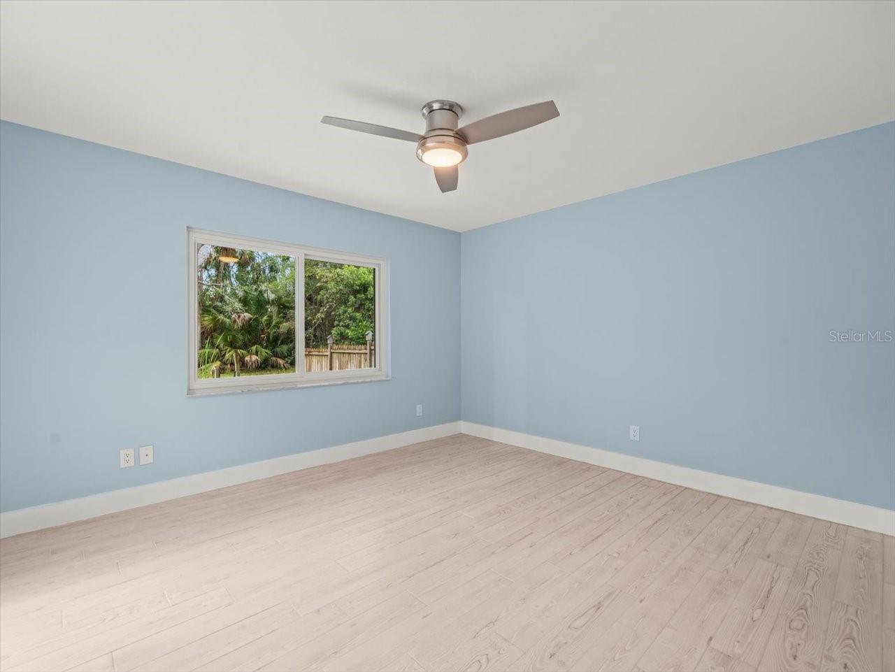 Image 32 of 56 For 11815 Waterway Drive