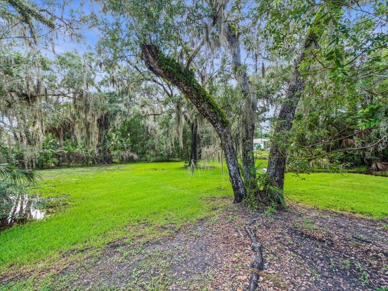Image 42 of 56 For 11815 Waterway Drive