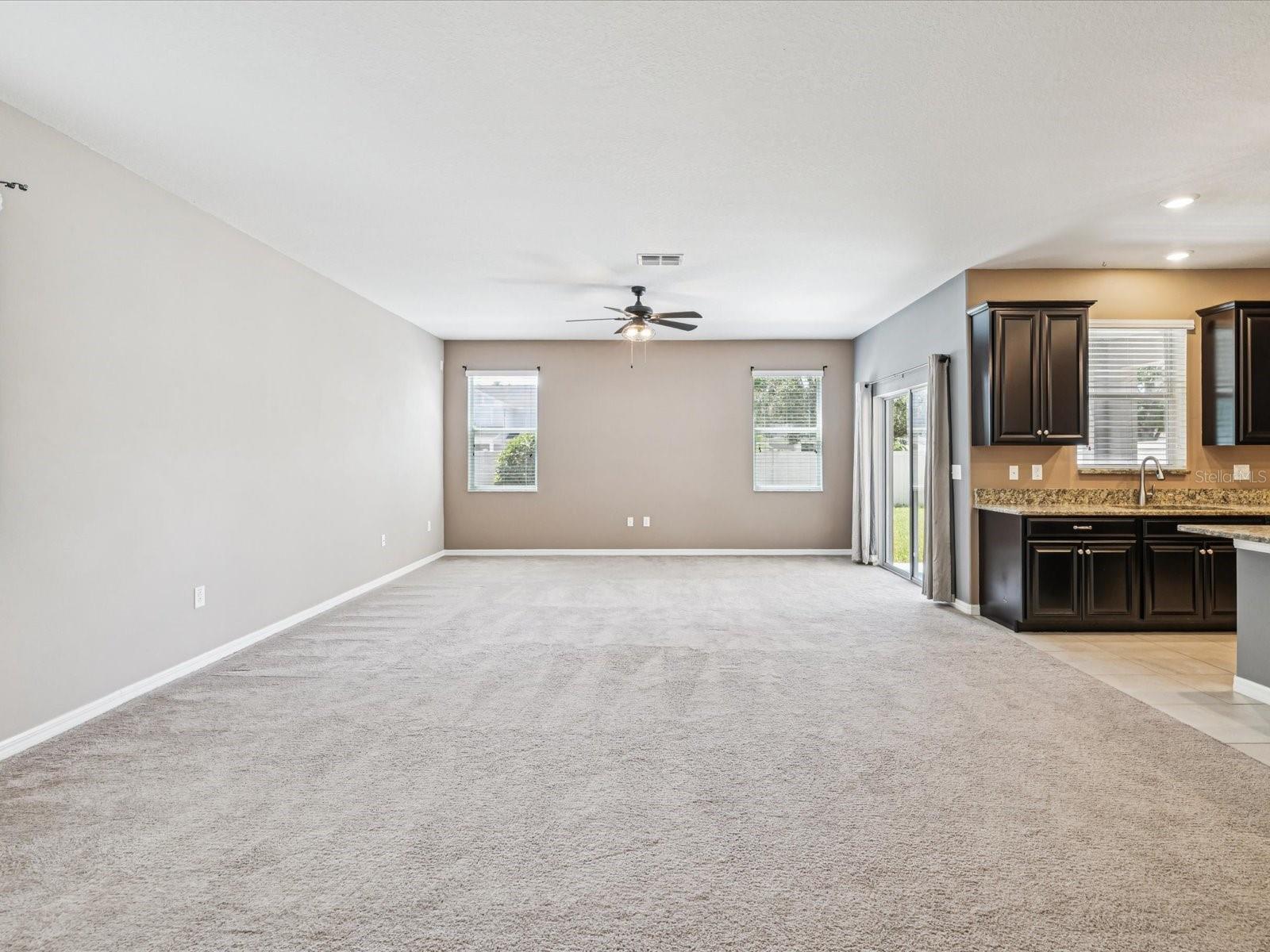 Image 7 of 51 For 13752 Reindeer Circle