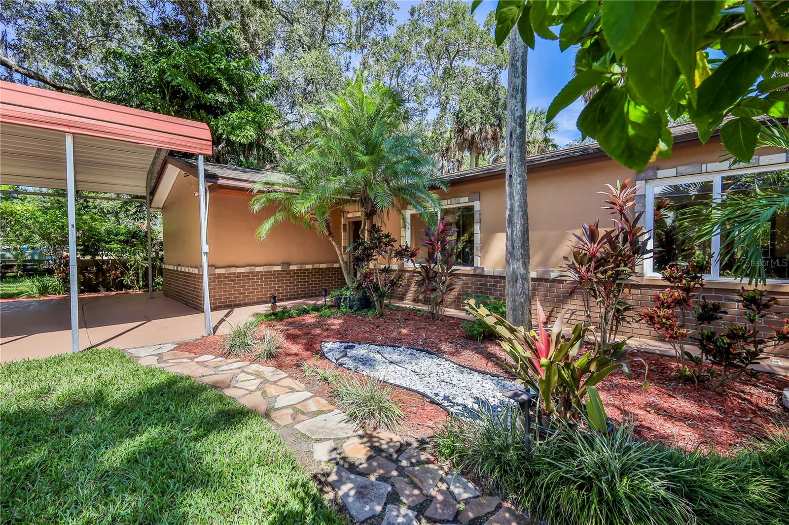 Details for 5989 Palm Creek Drive, WEEKI WACHEE, FL 34607