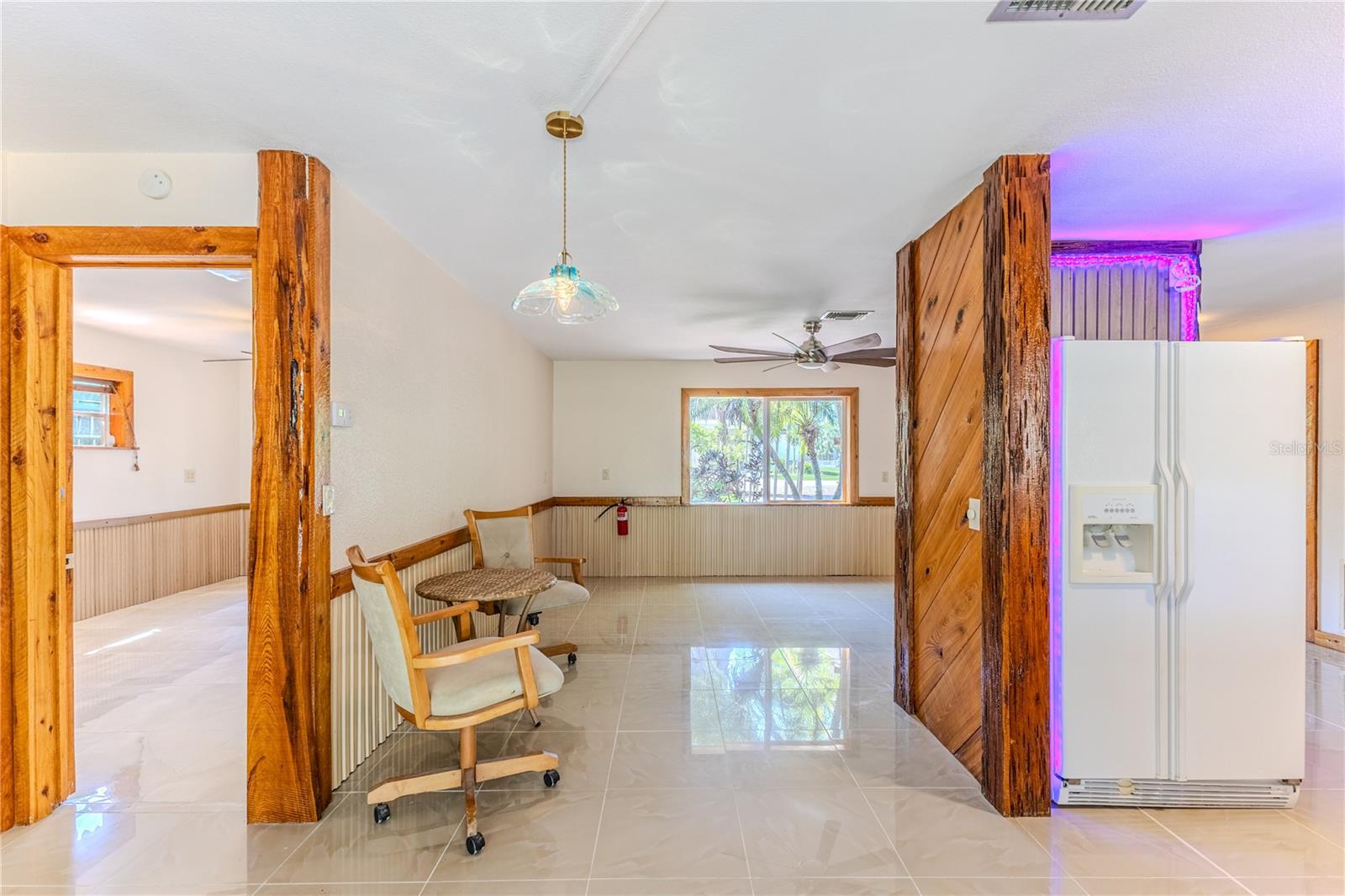 Image 16 of 71 For 5989 Palm Creek Drive