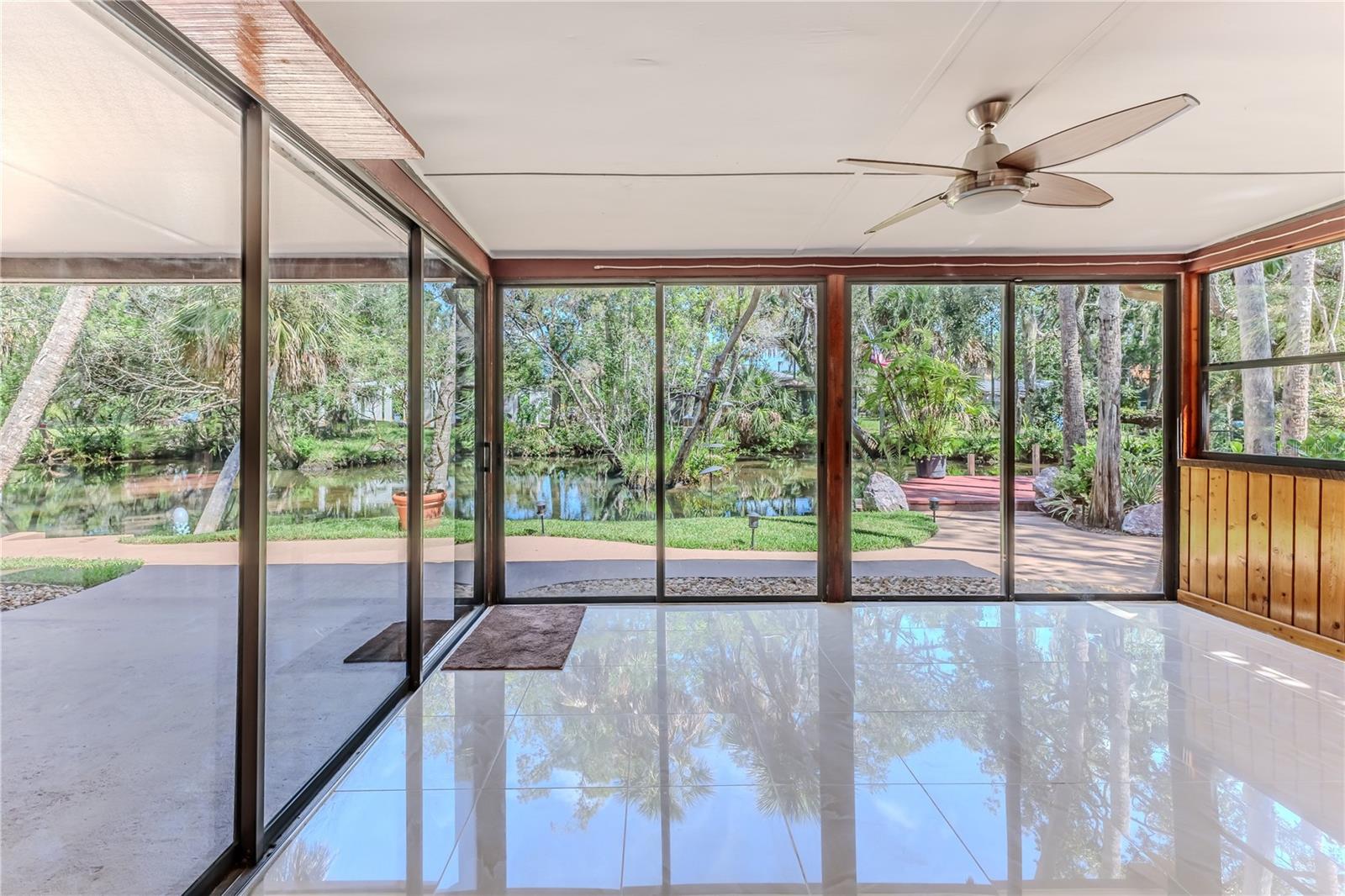Image 19 of 71 For 5989 Palm Creek Drive