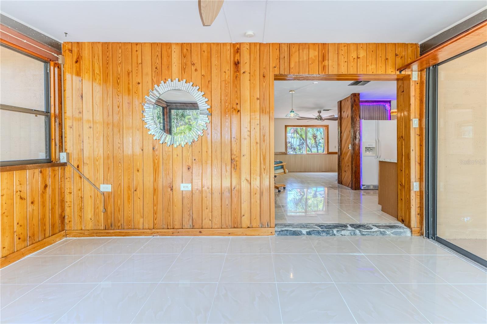 Image 21 of 71 For 5989 Palm Creek Drive