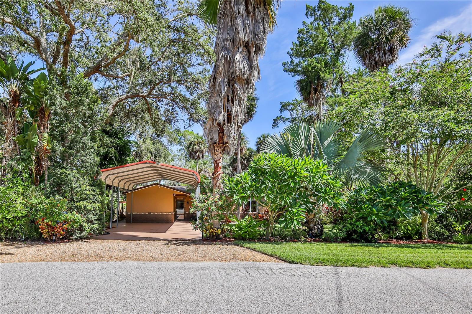 Image 3 of 71 For 5989 Palm Creek Drive