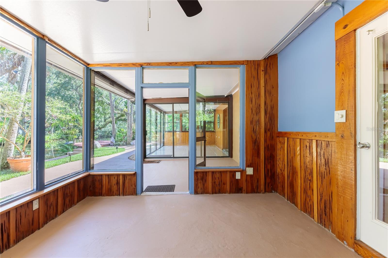 Image 36 of 71 For 5989 Palm Creek Drive